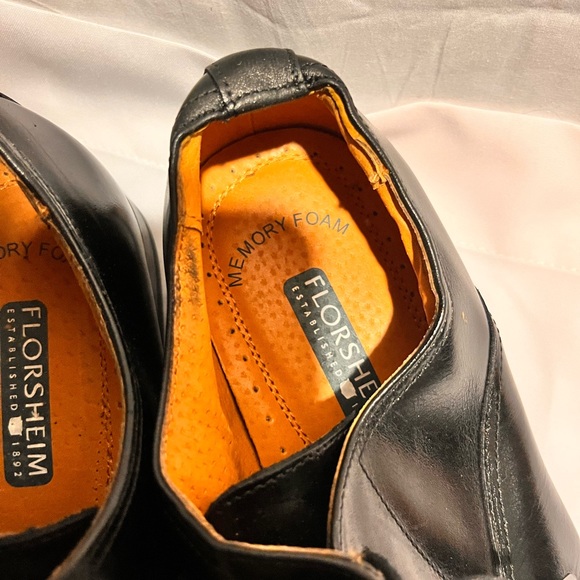 Mens size 8.5 loafers - Picture 4 of 7